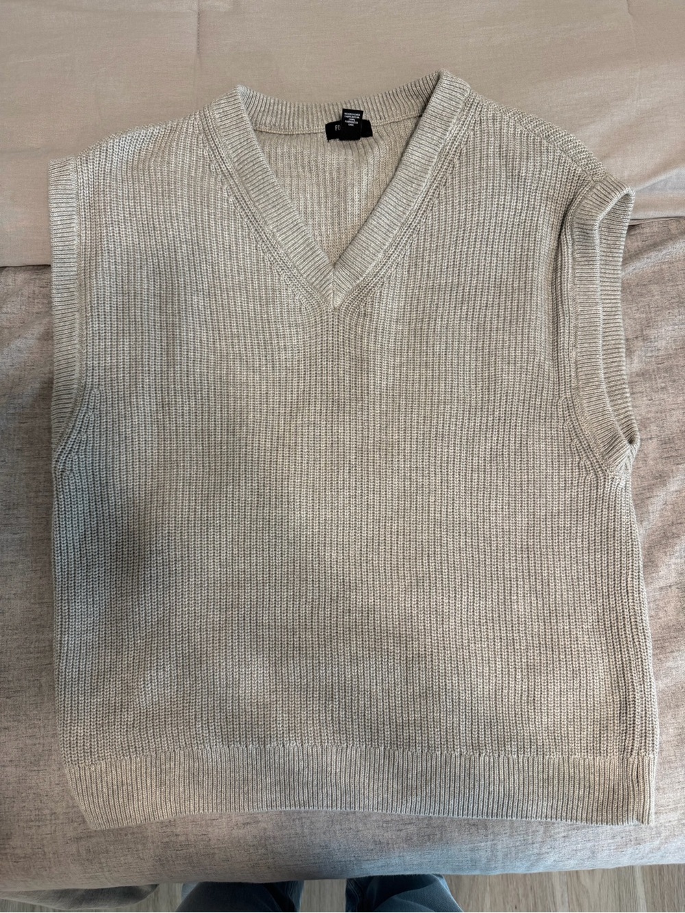 Forever 21 Men's V-Neck Sweater Vest - Cream